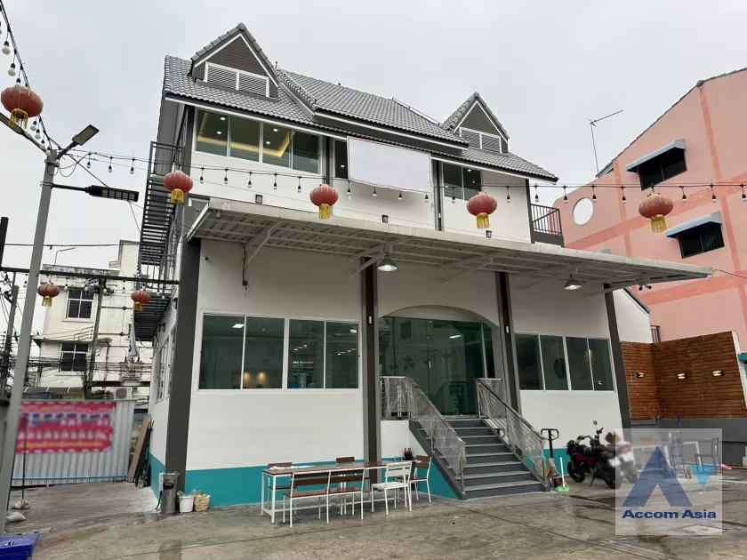 5  Building For Rent in Pattanakarn ,Bangkok BTS Punnawithi AA39947