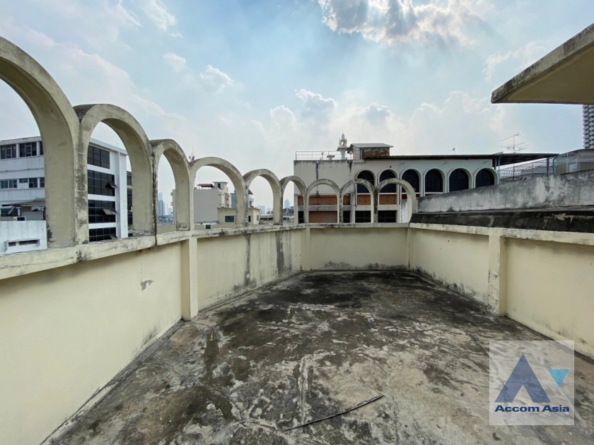 21  Shophouse For Rent in Silom ,Bangkok  AA39950