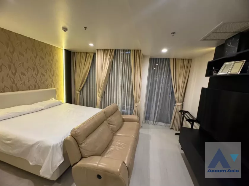  2  1 br Condominium For Rent in Ploenchit ,Bangkok BTS Ploenchit at Noble Ploenchit AA39952