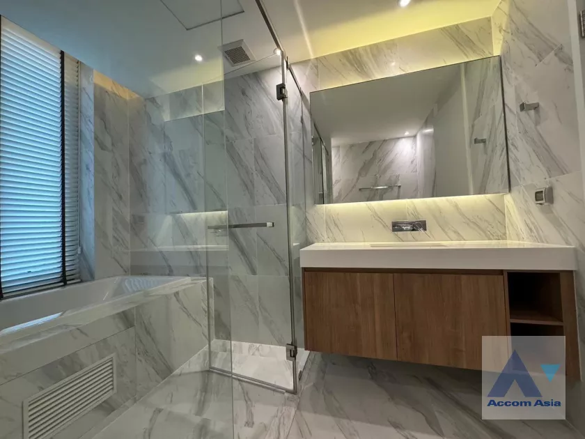 6  2 br Condominium For Rent in Sukhumvit ,Bangkok BTS Asok - MRT Sukhumvit at Muniq Sukhumvit 23 AA39956