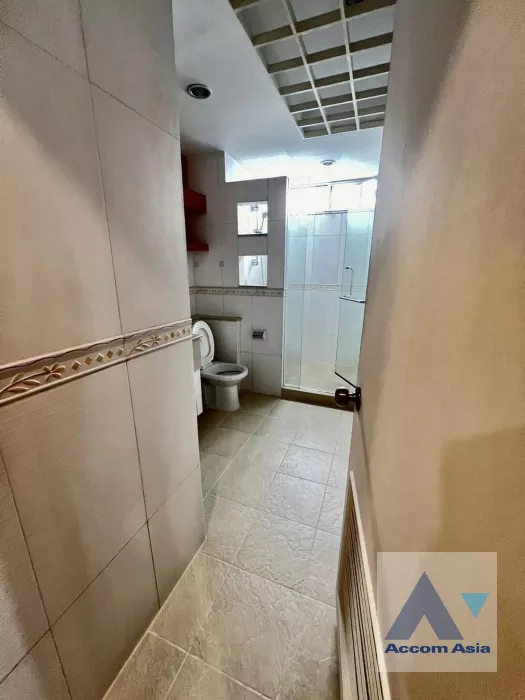 10  2 br Condominium For Rent in Ploenchit ,Bangkok BTS Ploenchit at Witthayu Complex AA39957