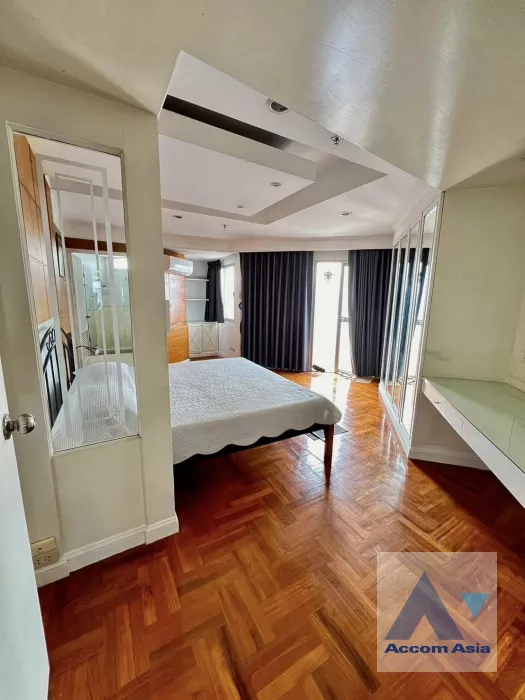 8  2 br Condominium For Rent in Ploenchit ,Bangkok BTS Ploenchit at Witthayu Complex AA39957
