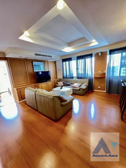  1  2 br Condominium For Rent in Ploenchit ,Bangkok BTS Ploenchit at Witthayu Complex AA39957