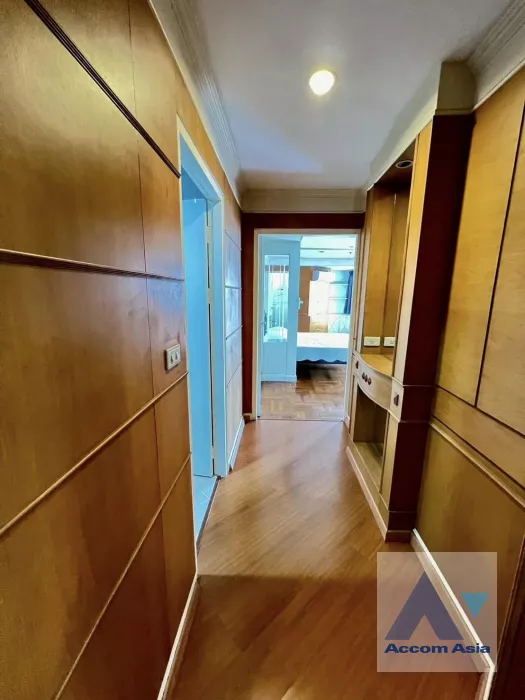 9  2 br Condominium For Rent in Ploenchit ,Bangkok BTS Ploenchit at Witthayu Complex AA39957