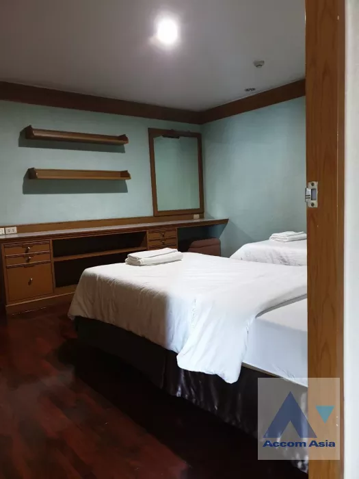 6  3 br Apartment For Rent in Sukhumvit ,Bangkok BTS Nana at Contemporary Lifestyle AA39961