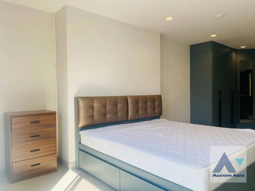 10  2 br Condominium For Rent in Sukhumvit ,Bangkok BTS Nana at Liberty Park 2 AA39966