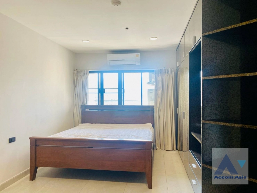 11  2 br Condominium For Rent in Sukhumvit ,Bangkok BTS Nana at Liberty Park 2 AA39966