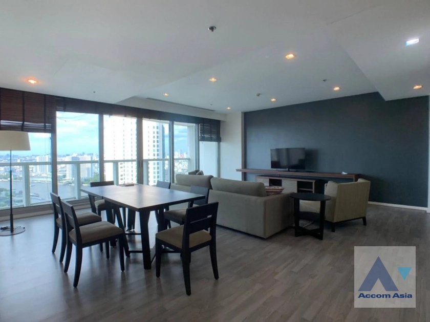 unit 3 Bedrooms  Condominium For Rent in Charoen Nakhon, Bangkok  near BTS Krung Thon Buri (AA39976)