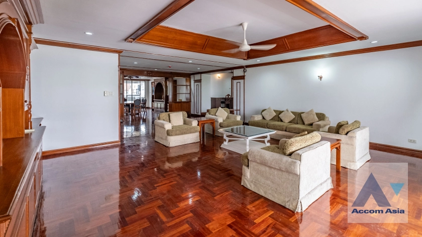  Family-Friendly 360 SQ.M. Residence Near Terminal 21 Apartment  3 Bedroom for Sale & Rent MRT Sukhumvit in Sukhumvit Bangkok