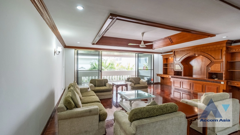 unit 3 Bedrooms  Apartment For Rent & Sale in Sukhumvit, Bangkok  near BTS Asok - MRT Sukhumvit (AA39977)