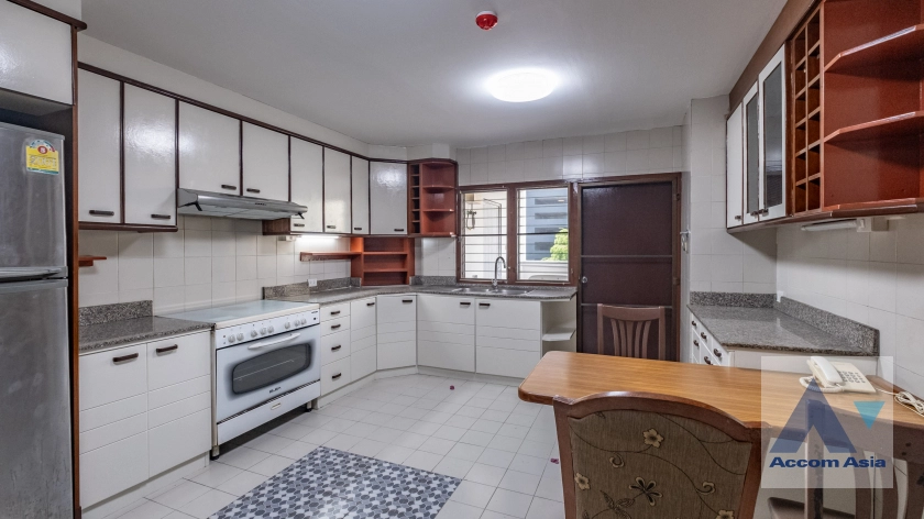 6  3 br Apartment for rent and sale in Sukhumvit ,Bangkok BTS Asok - MRT Sukhumvit at Family-Friendly 360 SQ.M. Residence Near Terminal 21 AA39977