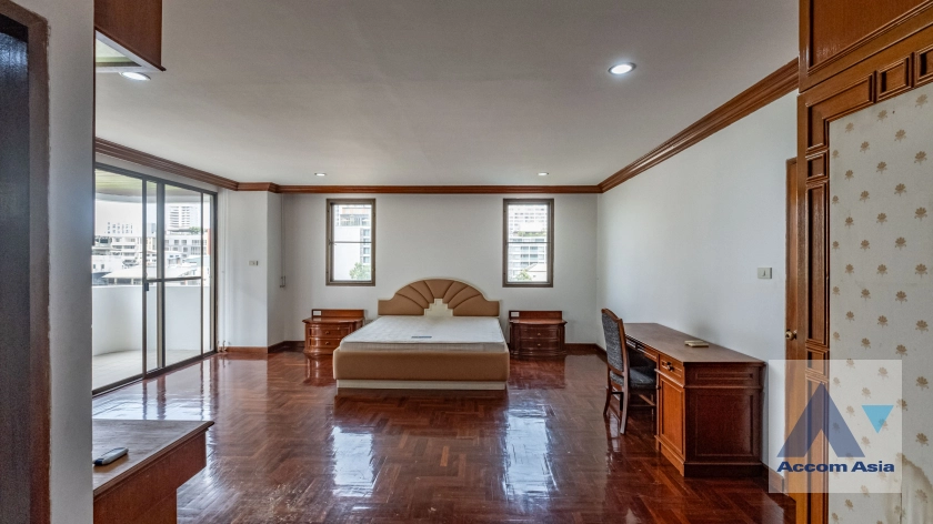 12  3 br Apartment for rent and sale in Sukhumvit ,Bangkok BTS Asok - MRT Sukhumvit at Family-Friendly 360 SQ.M. Residence Near Terminal 21 AA39977
