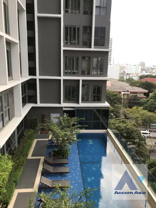  2 Bedrooms  Condominium For Sale in Phaholyothin, Bangkok  near BTS Phaya Thai (AA39981)
