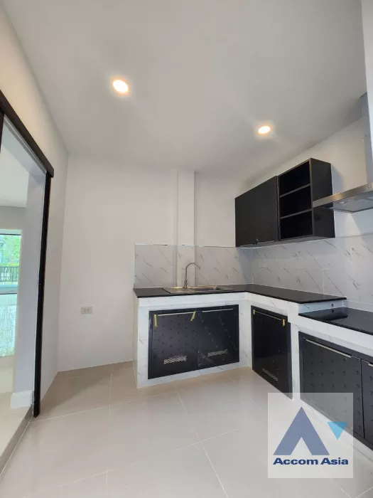 4  4 br House For Sale in Phaholyothin ,Bangkok  at The City Ramintra 2  AA39983