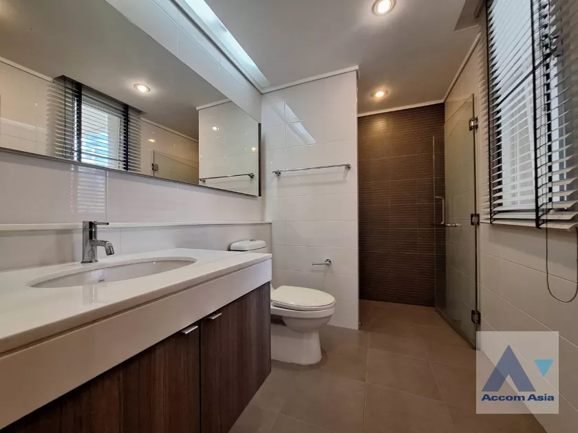 14  2 br Apartment For Rent in Sukhumvit ,Bangkok BTS Phrom Phong at The Greenery Low rise AA39988