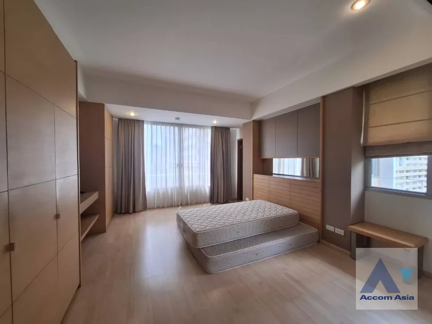9  2 br Apartment For Rent in Sukhumvit ,Bangkok BTS Phrom Phong at The Greenery Low rise AA39988