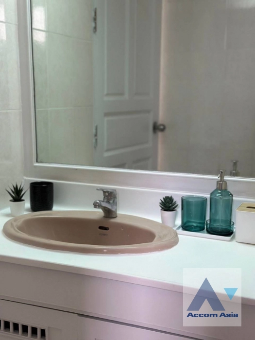 7  3 br Apartment For Rent in Sukhumvit ,Bangkok BTS Phrom Phong at Pet friendly - High rise Apartment in Phrom Phong AA39990