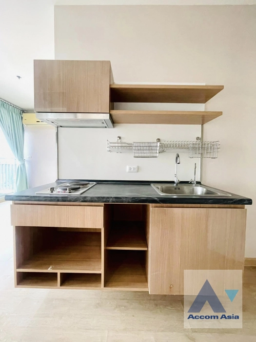 unit 2 Bedrooms  Condominium For Sale in Petchkasem, Bangkok  near BTS Wuthakat (AA39992)