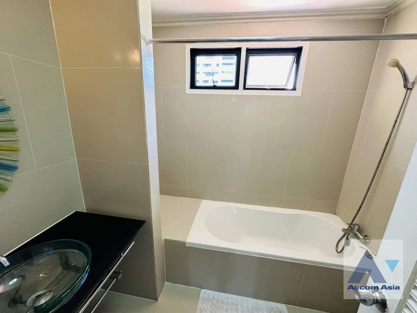 14  4 br Townhouse for rent and sale in Sukhumvit ,Bangkok BTS Phrom Phong at Chicha Castle AA39993