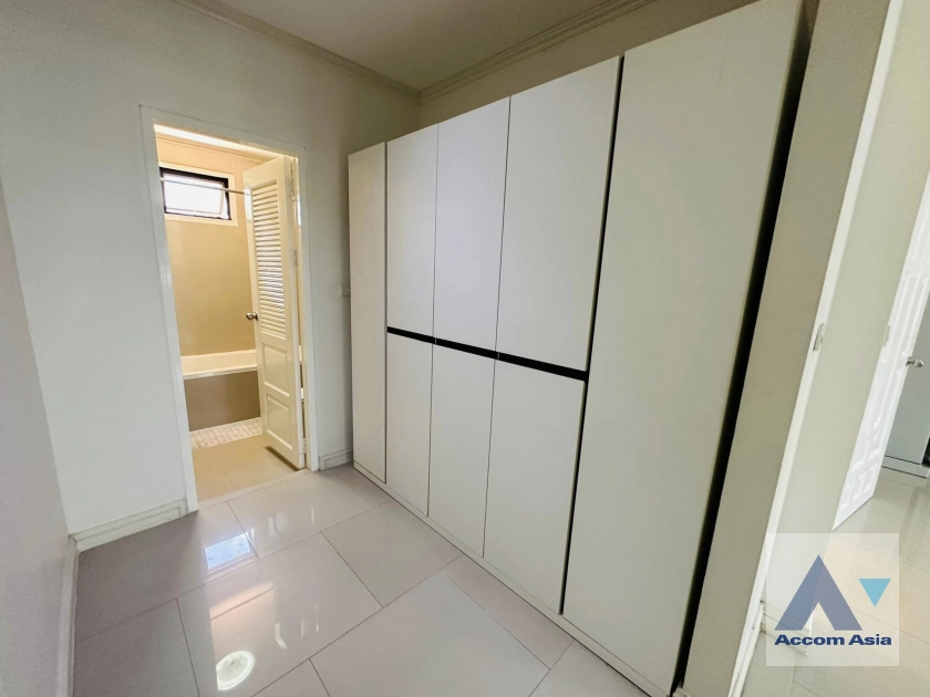 13  4 br Townhouse for rent and sale in Sukhumvit ,Bangkok BTS Phrom Phong at Chicha Castle AA39993