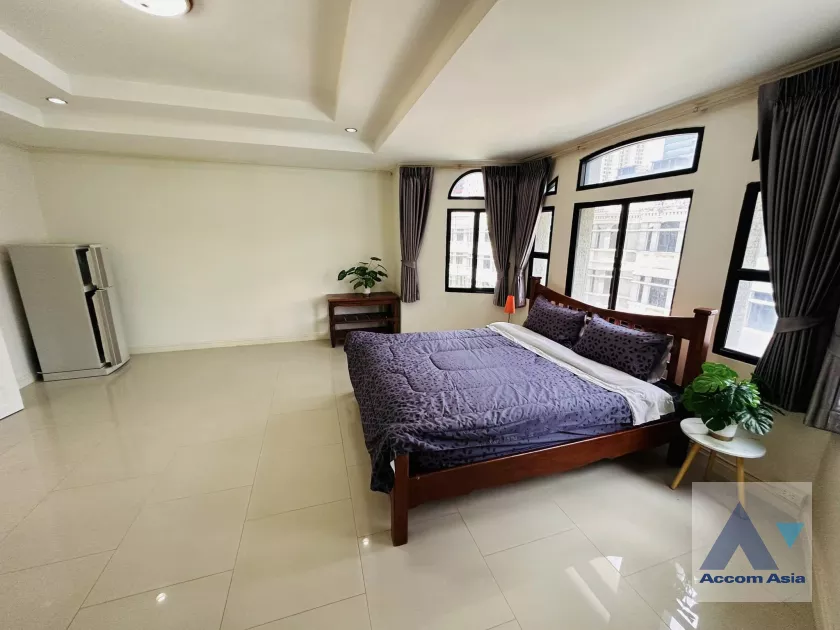 10  4 br Townhouse For Rent in Sukhumvit ,Bangkok BTS Phrom Phong at Chicha Castle AA39993