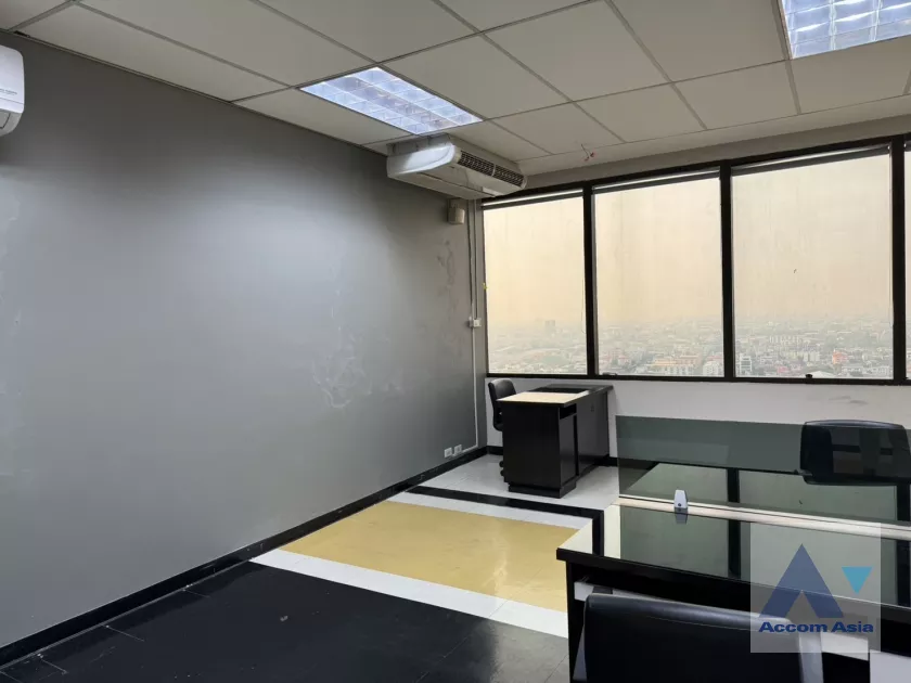  1  Office Space For Rent in Bang Na ,Bangkok BTS Bang Na at Bangna Complex Office Tower AA39994