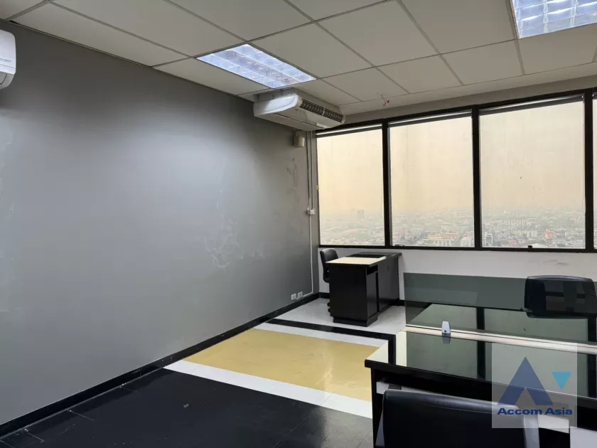  1  Office Space For Rent in Bangna ,Bangkok BTS Bang Na at Bangna Complex Office Tower AA39994