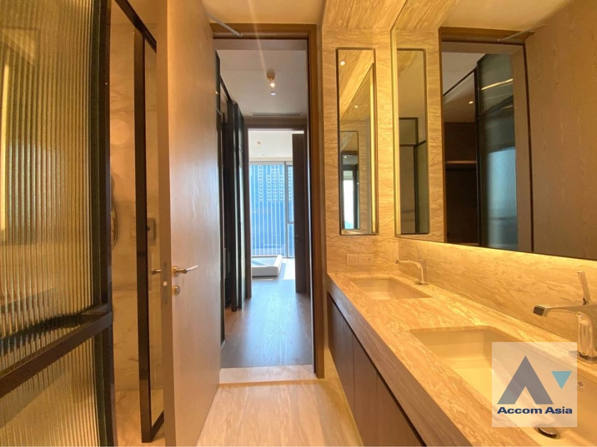 7  1 br Condominium For Rent in Ploenchit ,Bangkok BTS Chitlom at Scope Langsuan AA39999