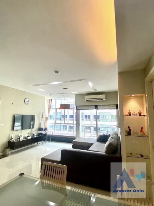  2 Bedrooms  Condominium For Rent in Ratchadapisek, Bangkok  near ARL Hua Mak (AA40000)
