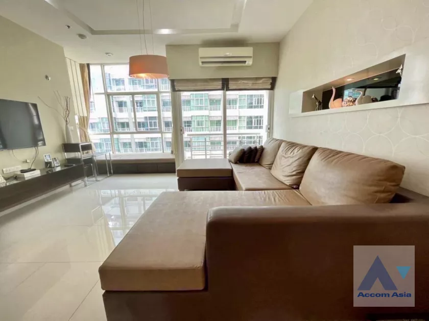  2 Bedrooms  Condominium For Rent in Ratchadapisek, Bangkok  near ARL Hua Mak (AA40000)