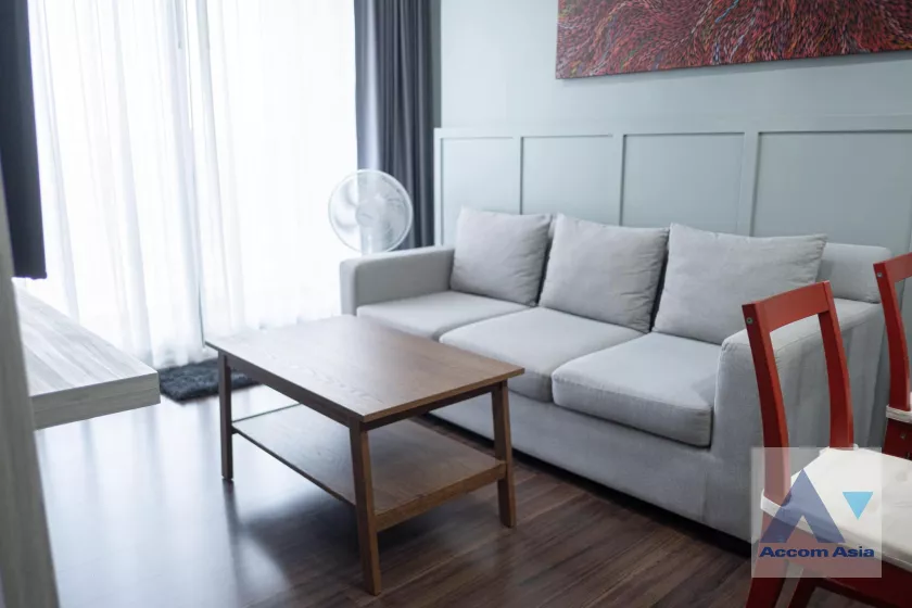 unit 1 Bedroom  Condominium For Rent in Sukhumvit, Bangkok  near BTS Punnawithi (AA40005)