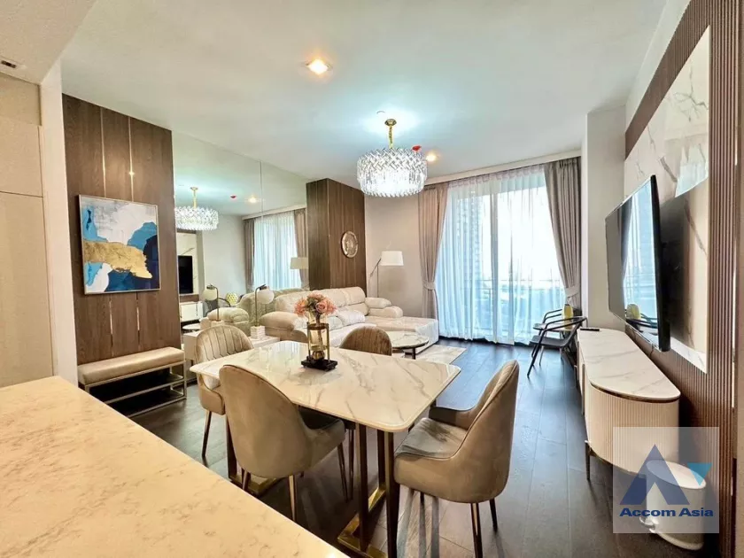  3 Bedrooms  Condominium For Rent in Sukhumvit, Bangkok  near BTS Phrom Phong (AA40007)
