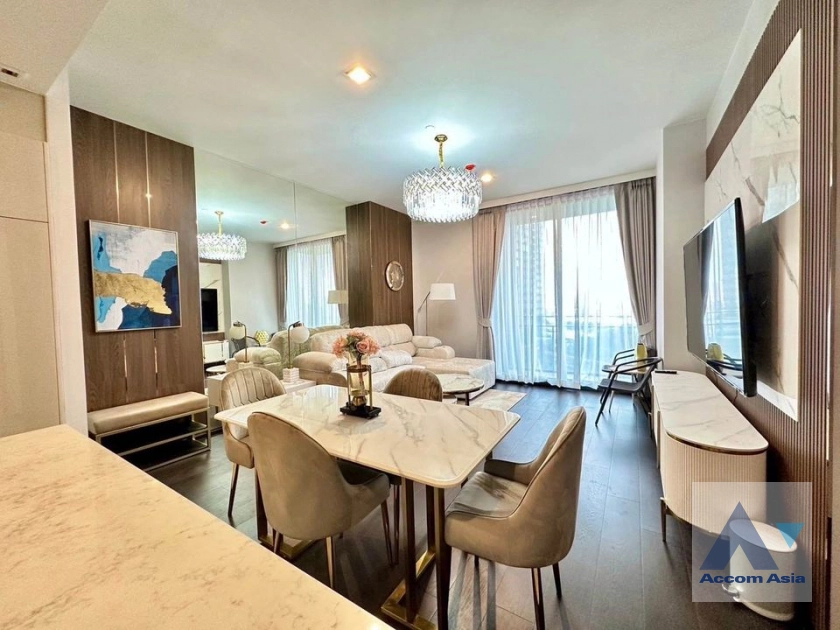 unit 3 Bedrooms  Condominium For Rent in Sukhumvit, Bangkok  near BTS Phrom Phong (AA40007)