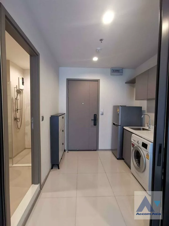  1 Bedroom  Condominium For Rent in Phaholyothin, Bangkok  near MRT Rama 9 - ARL Makkasan (AA40013)