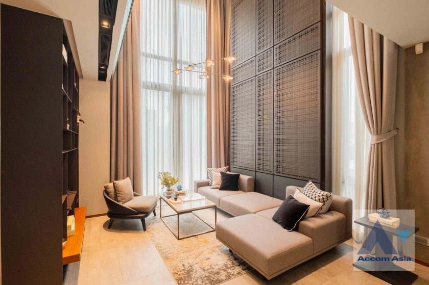  2  3 br House For Sale in Phaholyothin ,Bangkok BTS Ari at Super Luxury Private Residences AA40020