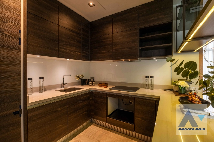 7  3 br House For Sale in Phaholyothin ,Bangkok BTS Ari at Super Luxury Private Residences AA40020