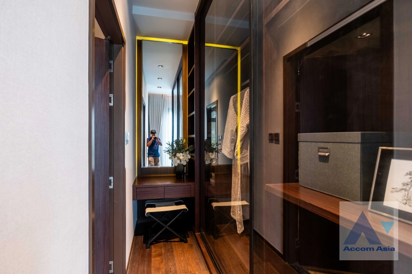 13  3 br House For Sale in Phaholyothin ,Bangkok BTS Ari at Super Luxury Private Residences AA40020