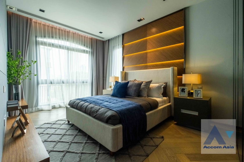 20  3 br House For Sale in Phaholyothin ,Bangkok BTS Ari at Super Luxury Private Residences AA40020