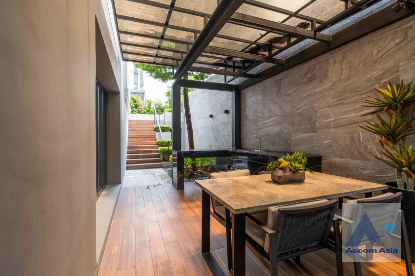  1  3 br House For Sale in Phaholyothin ,Bangkok BTS Ari at Super Luxury Private Residences AA40020