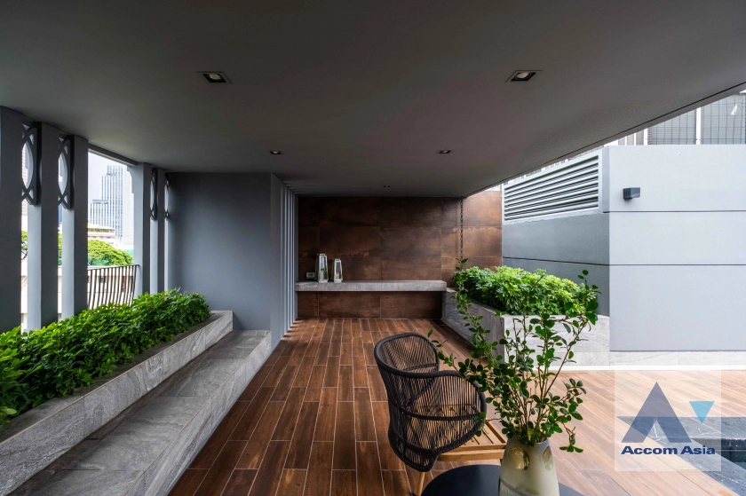 24  3 br House For Sale in Phaholyothin ,Bangkok BTS Ari at Super Luxury Private Residences AA40020