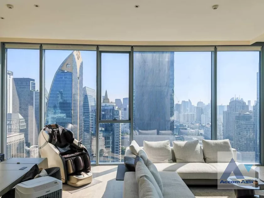 unit 2 Bedrooms  Condominium For Sale in Ploenchit, Bangkok  near BTS Chitlom (AA40029)