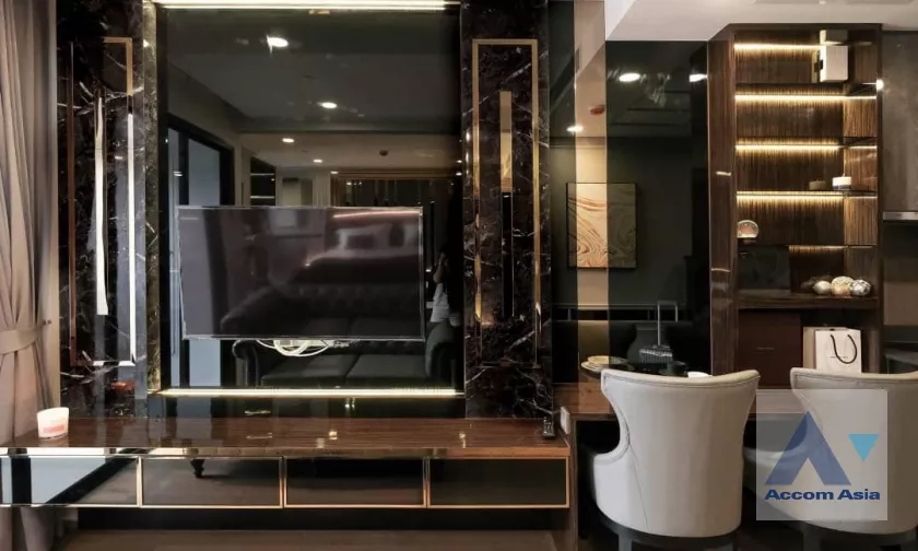 unit 1 Bedroom  Condominium For Rent in Silom, Bangkok  near MRT Sam Yan (AA40031)