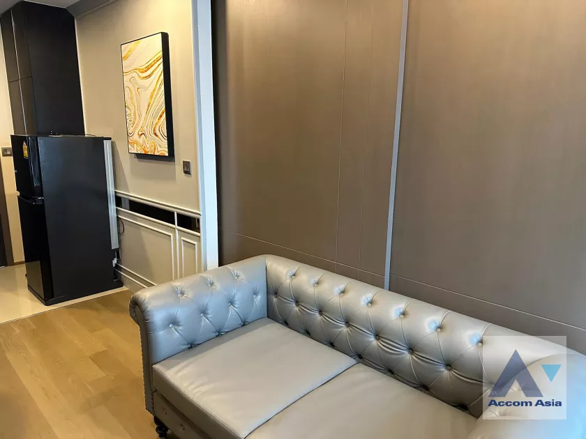 unit 1 Bedroom  Condominium For Rent in Silom, Bangkok  near MRT Sam Yan (AA40031)