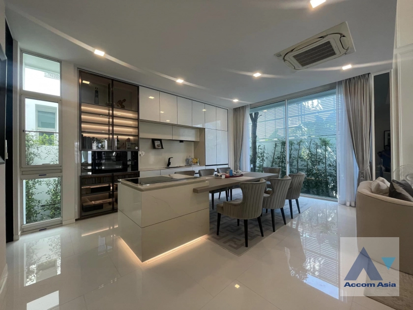 5  4 br House For Rent in Ratchadapisek ,Bangkok  at VIVE Ekkamai-Ramintra AA40043