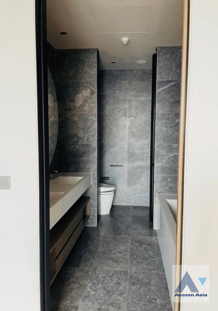 11  2 br Condominium For Rent in Charoen Nakhon ,Bangkok BTS Krung Thon Buri at Banyan Tree Residences Riverside AA40046