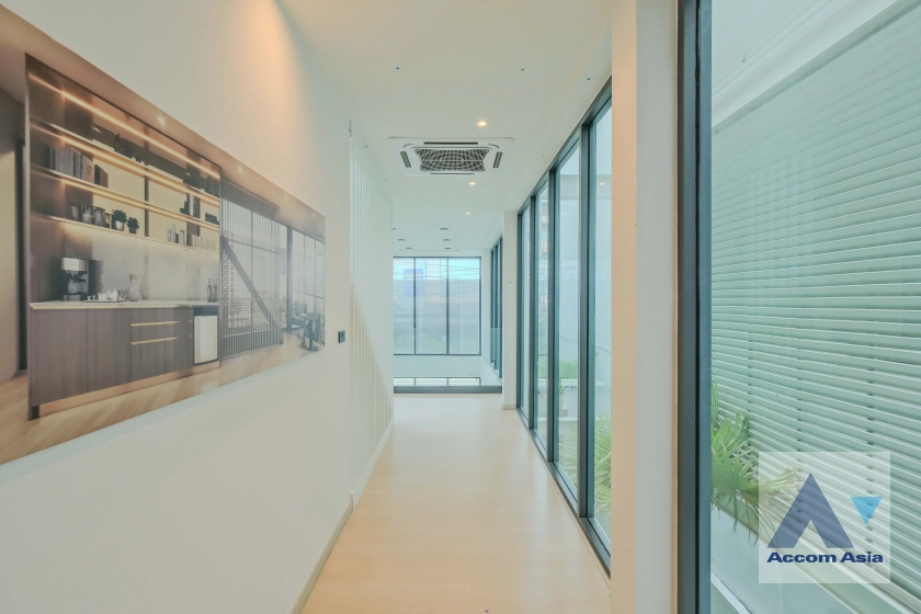 6  3 br House For Rent in Pattanakarn ,Bangkok ARL Ramkhamhaeng at Modern & Luxury House Phatthanakan AA40049