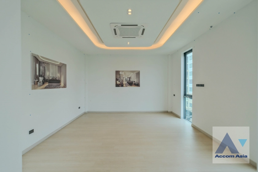  1  3 br House For Rent in Pattanakarn ,Bangkok ARL Ramkhamhaeng at Modern & Luxury House Phatthanakan AA40049