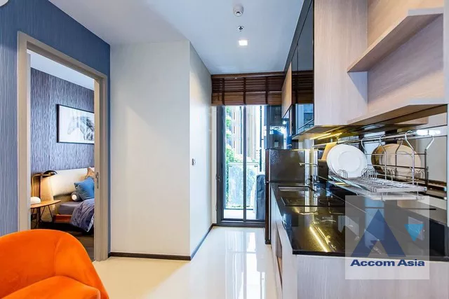  1 Bedroom  Condominium For Sale in Ratchadapisek, Bangkok  near MRT Phetchaburi (AA40054)