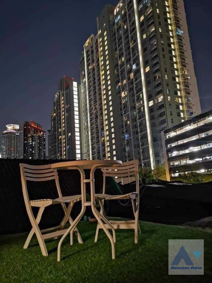 9  5 br House For Sale in Sukhumvit ,Bangkok BTS Phra khanong AA40059