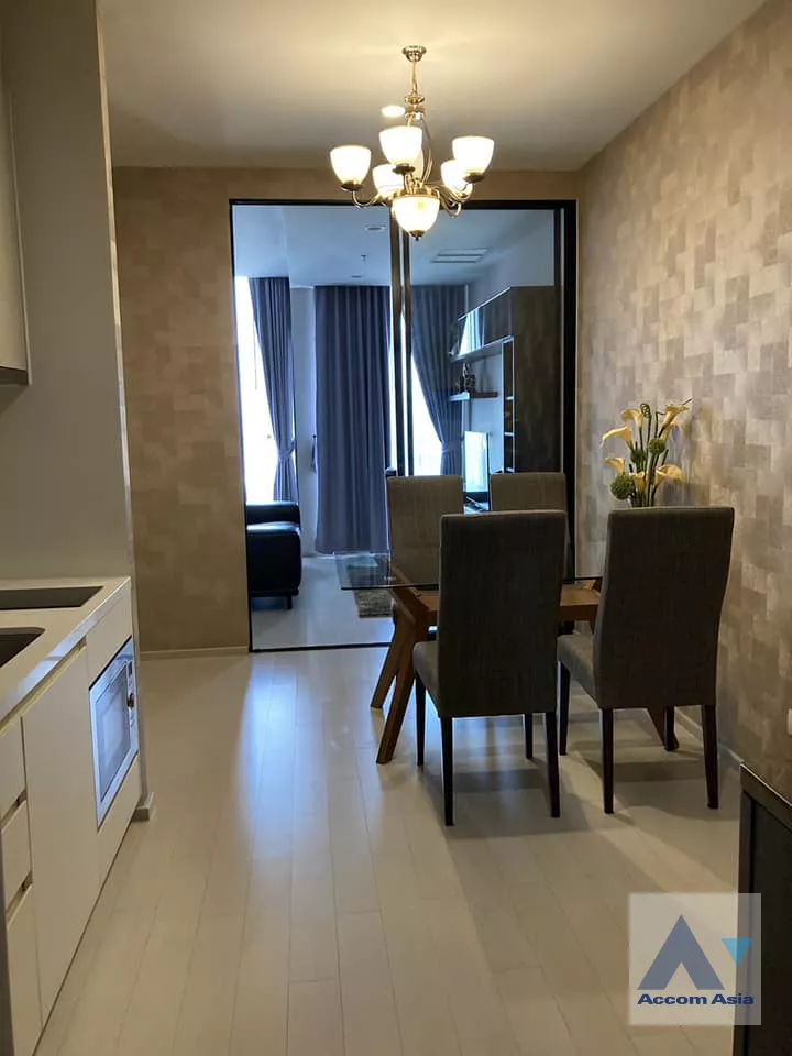 unit 1 Bedroom  Condominium For Rent in Ploenchit, Bangkok  near BTS Ploenchit (AA40064)